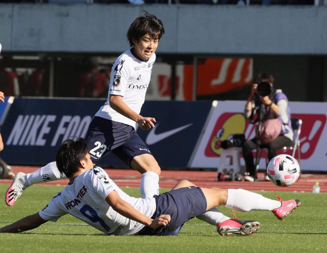 J1広島対横浜FC　前半　横浜FC・FW斉藤光（撮影・加藤孝規）