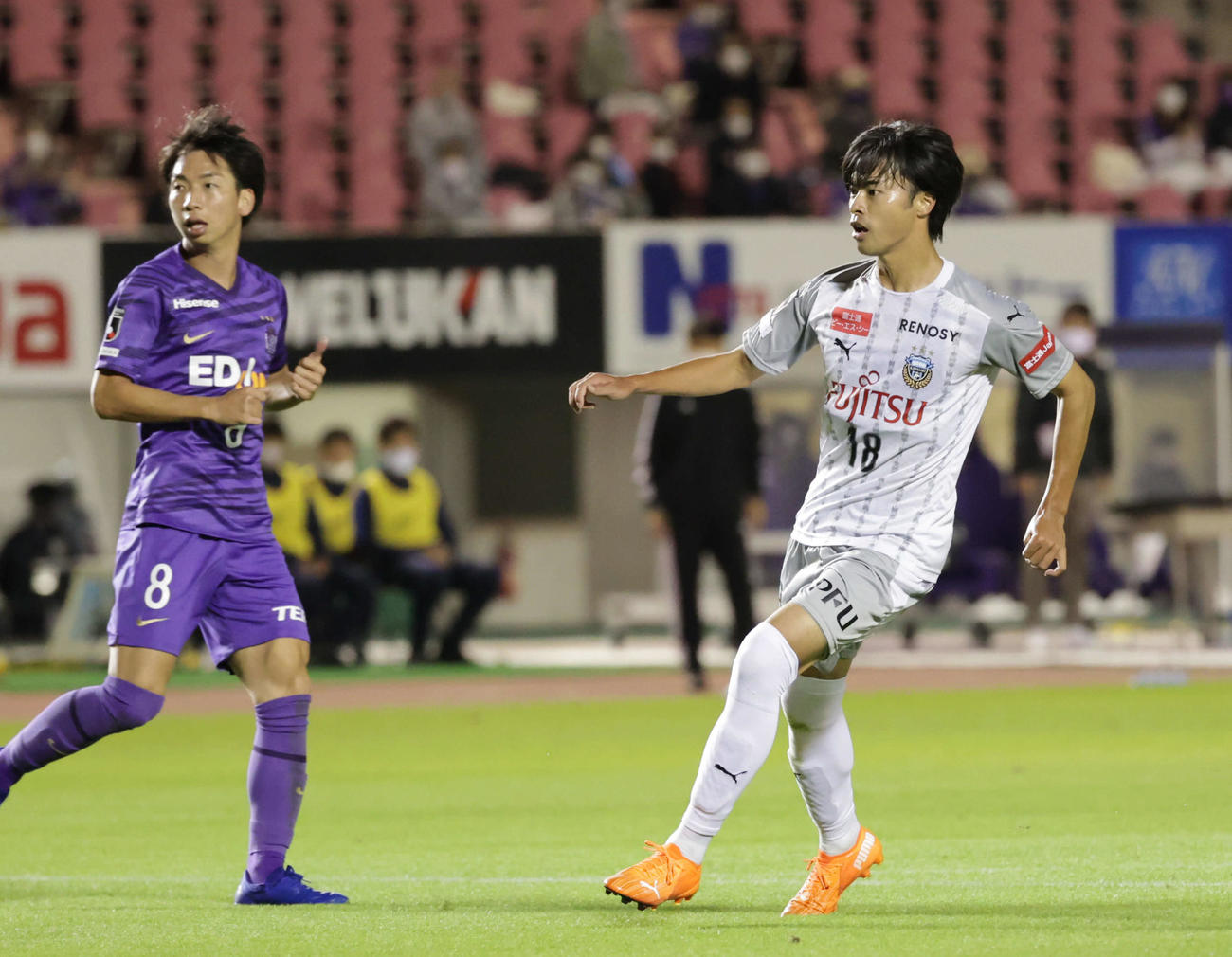 広島対川崎F、後半、ゴールを決めた川崎F・MF三苫薫（撮影・加藤孝規）