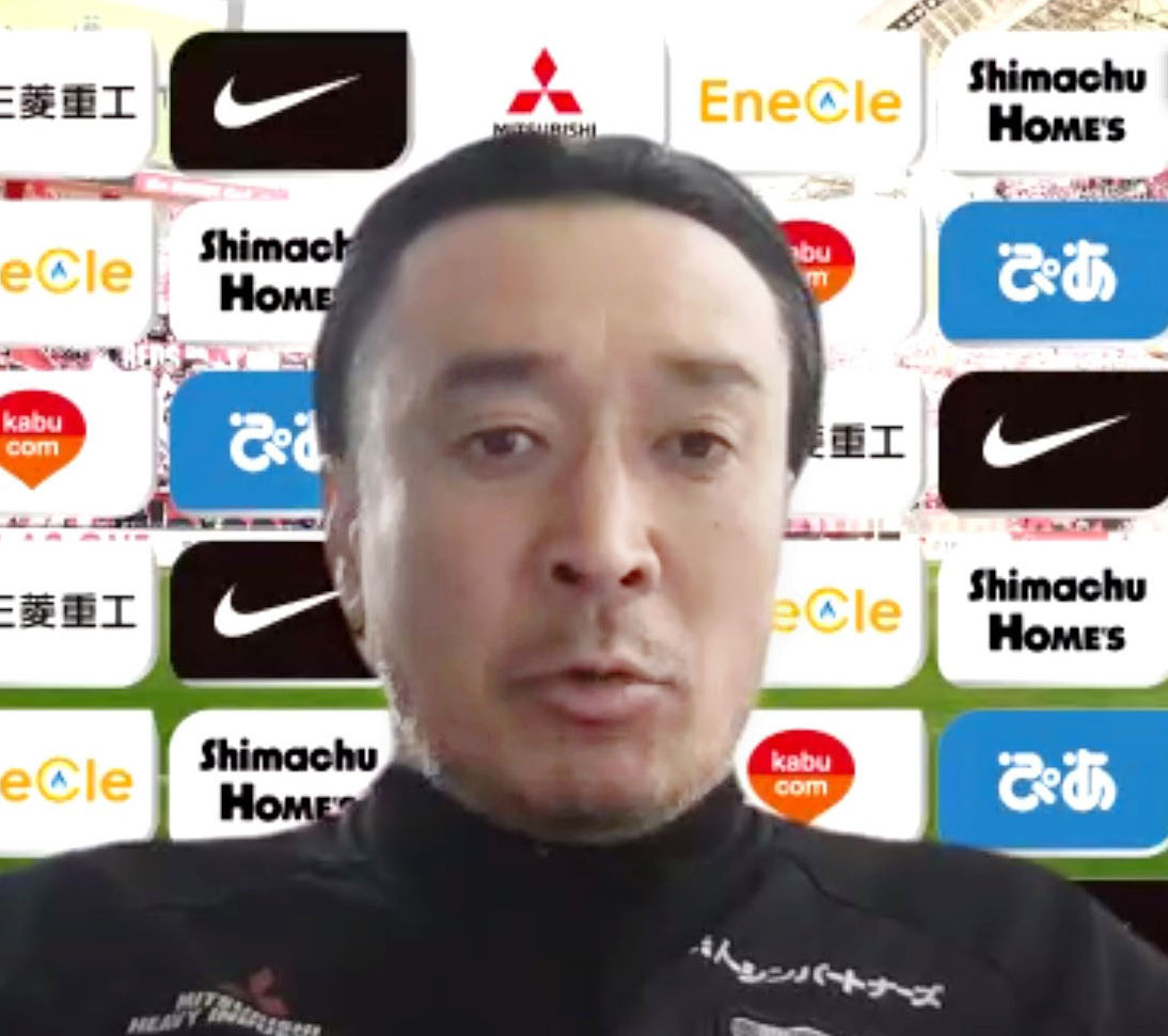 オンラインで取材に応じた今季限りで退任するJ1浦和の大槻毅監督（共同）