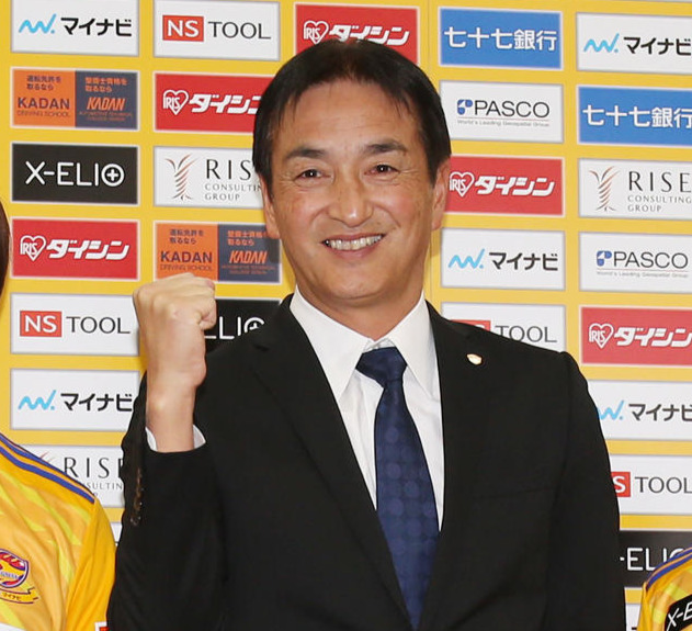 マイナビ仙台レディースの辛島啓珠監督