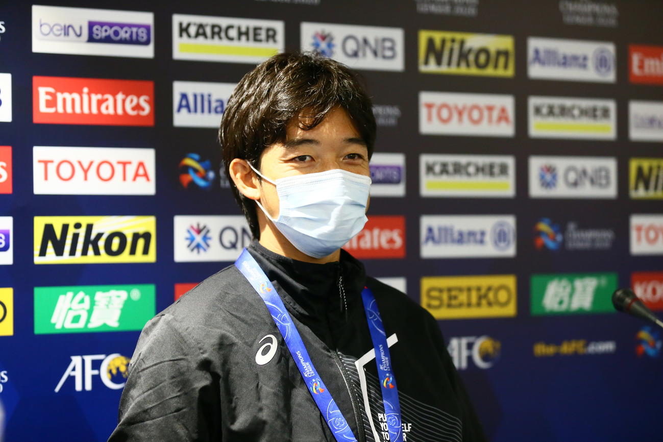 ACLの公式会見に臨む神戸DF西（C）VISSELKOBE