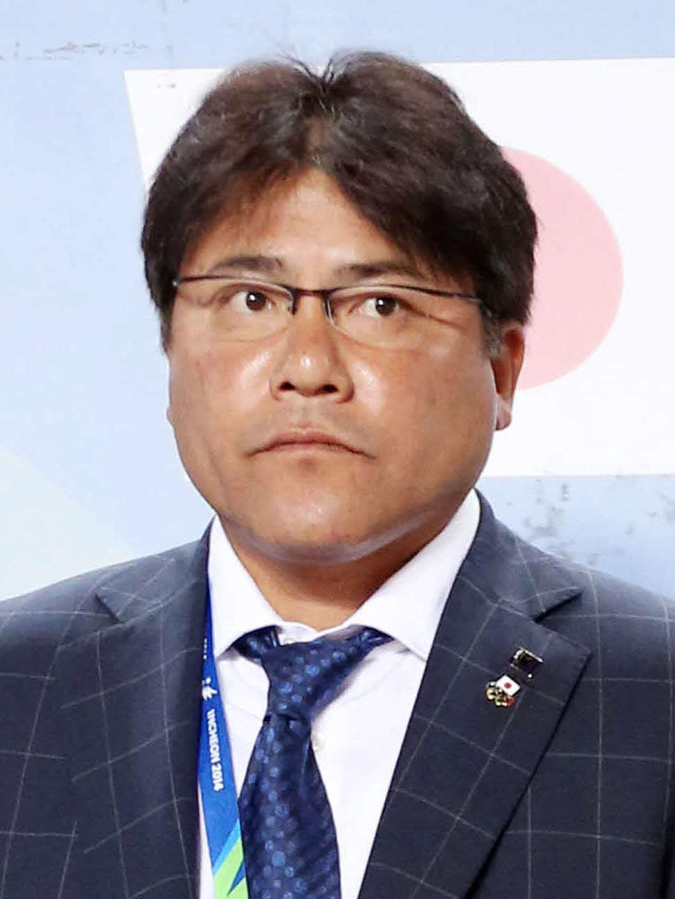 手倉森誠氏