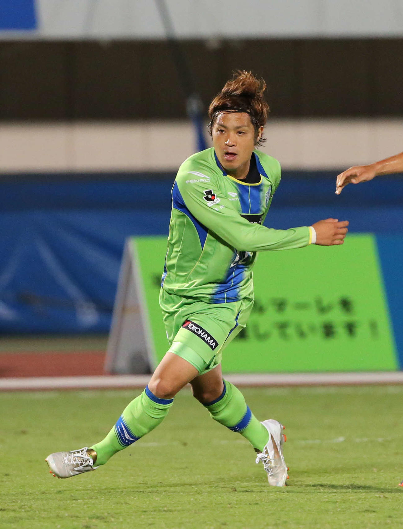14年、湘南でプレーしていた岡田翔平