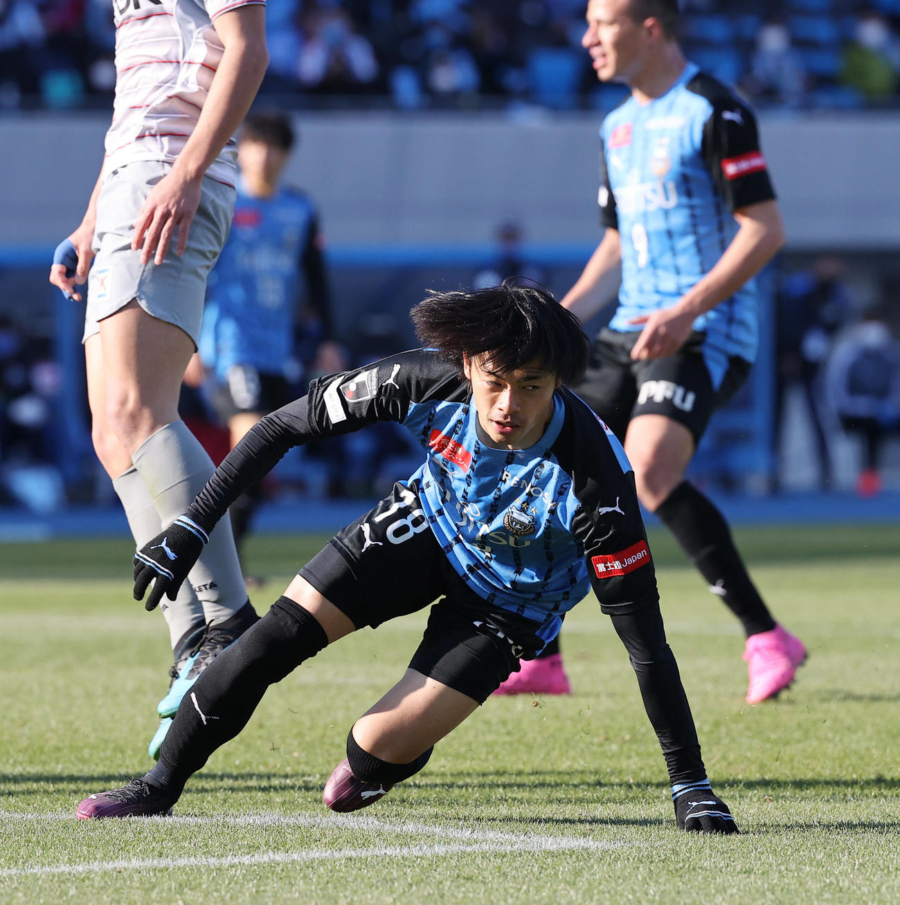 川崎F対秋田　前半、ゴールを決め駆け出す川崎F・FW三笘（撮影・垰建太）