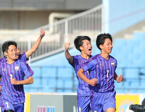 富山第一８強 試練乗り越え テリー キラリ輝いた サッカー写真ニュース 日刊スポーツ