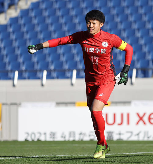 山梨学院サッカーロングコート 山梨学院11大会ぶり決勝進出、熊倉神懸かりセーブ - サッカー : 日刊