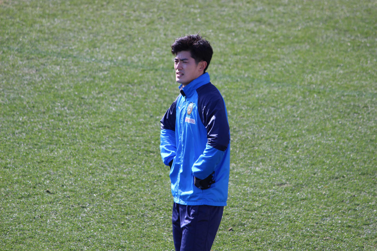 シーズン初日の練習を行った川崎F・DF谷口彰悟（撮影・杉山理紗）