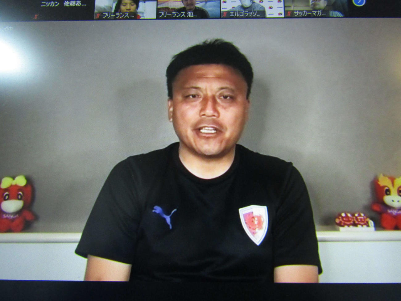 オンラインで取材に対応する曹監督（撮影・佐藤あすみ）