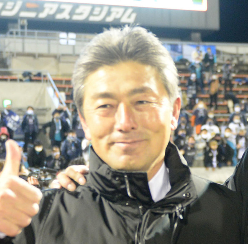 福岡長谷部監督（20年12月撮影）