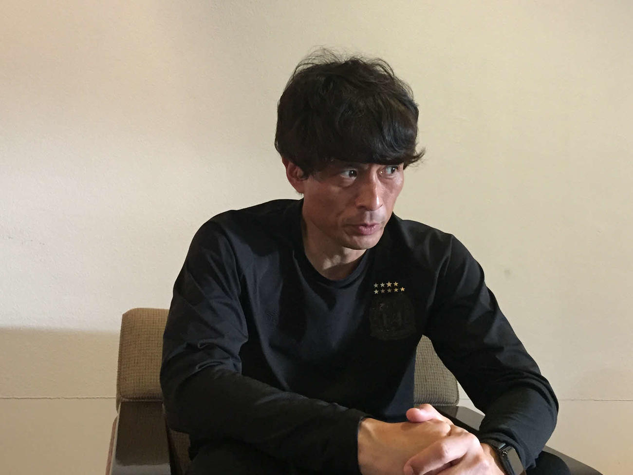 オンラインで取材に対応する宮本監督（C）GAMBA OSAKA