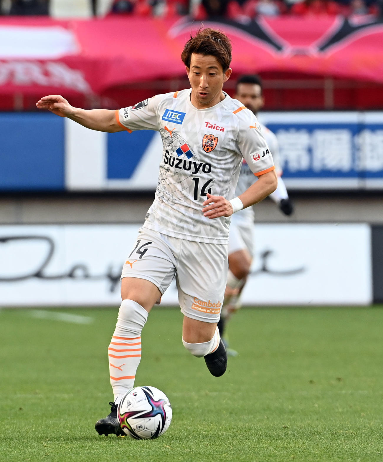 鹿島対清水　ドリブルで上がる清水MF後藤（2021年2月27日撮影）