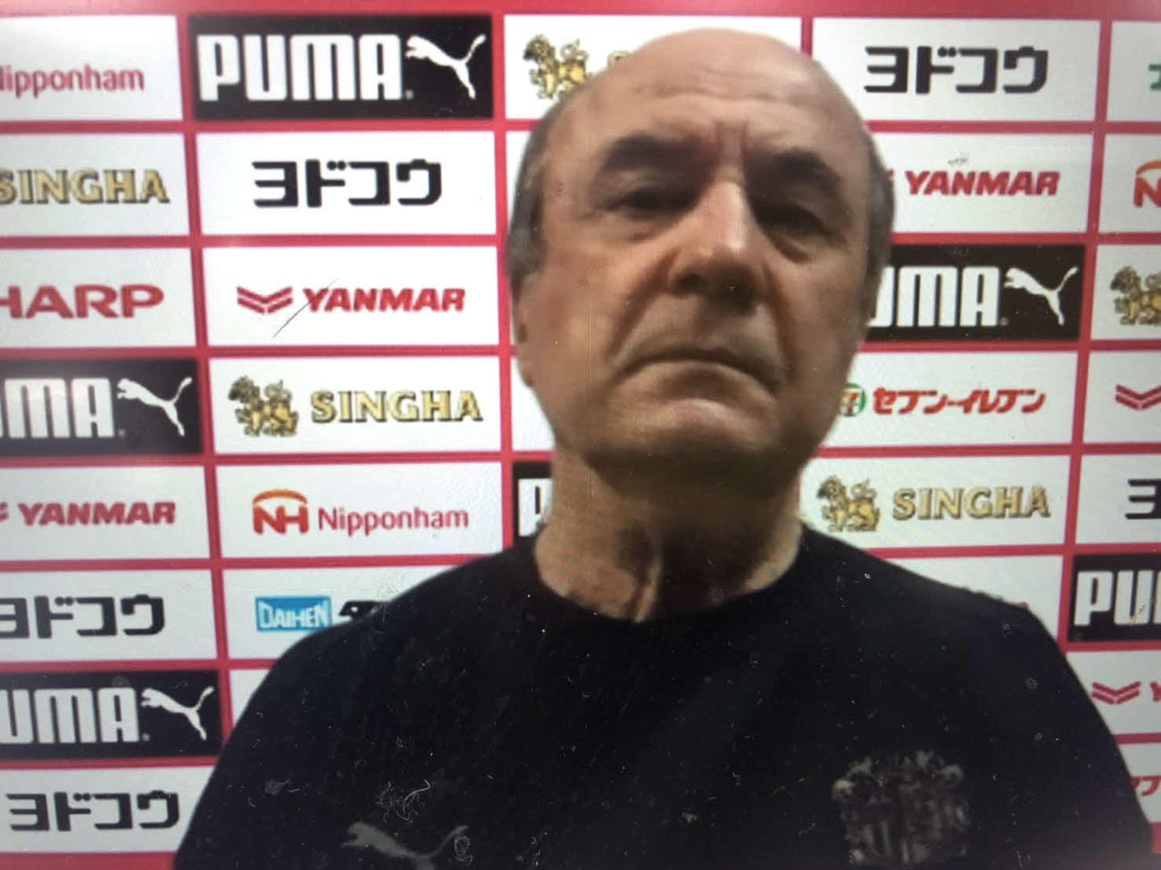 川崎F戦に向けた非公開調整後にオンライン会見したC大阪のレビークルピ監督