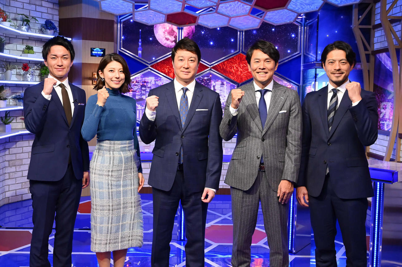 左から渡部峻アナウンサー、上村彩子アナウンサー、加藤浩次、福田正博氏、鈴木啓太氏
