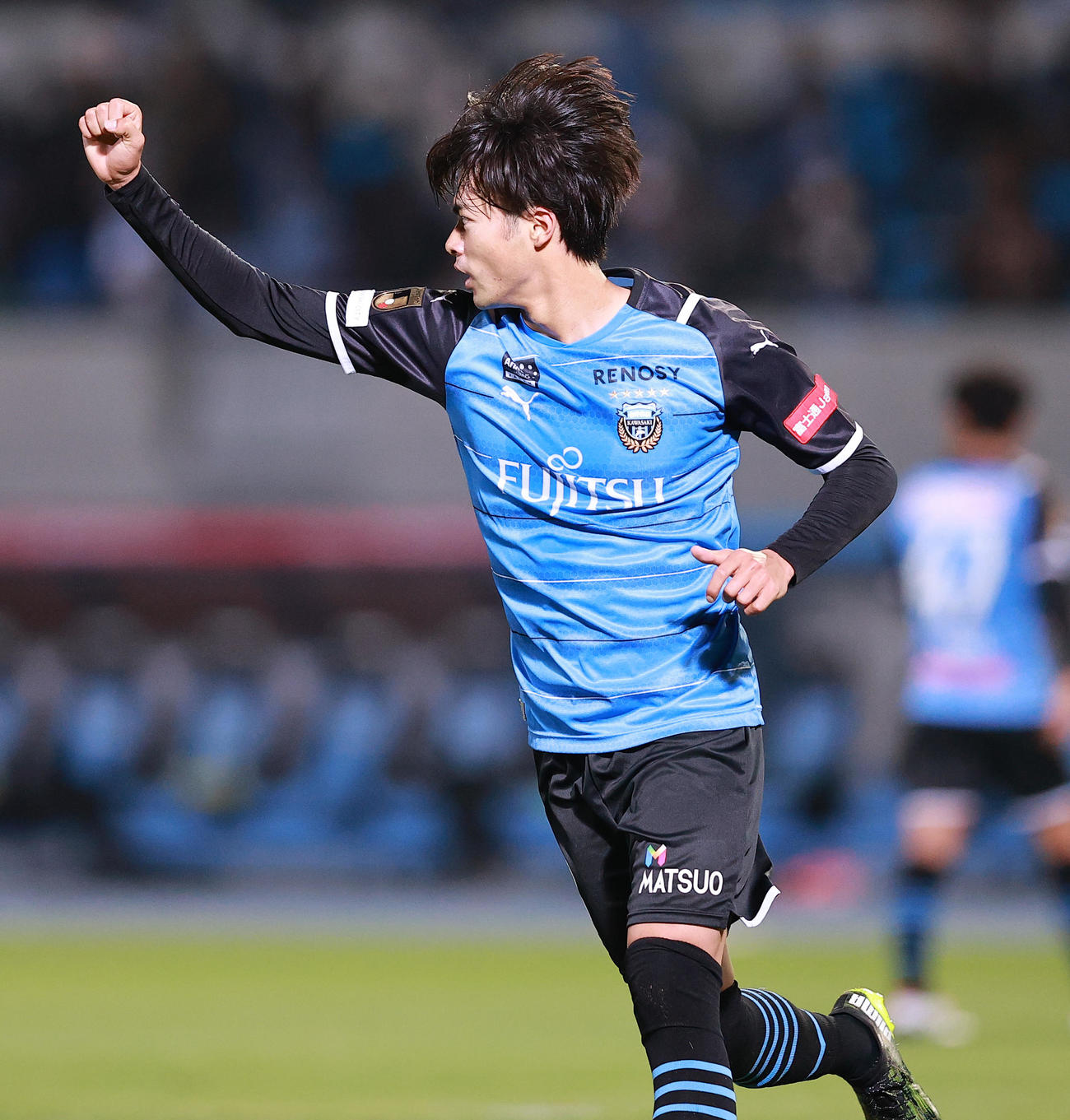 川崎F対大分　後半、ゴールを決め喜ぶ川崎F・MF三笘（撮影・野上伸悟）