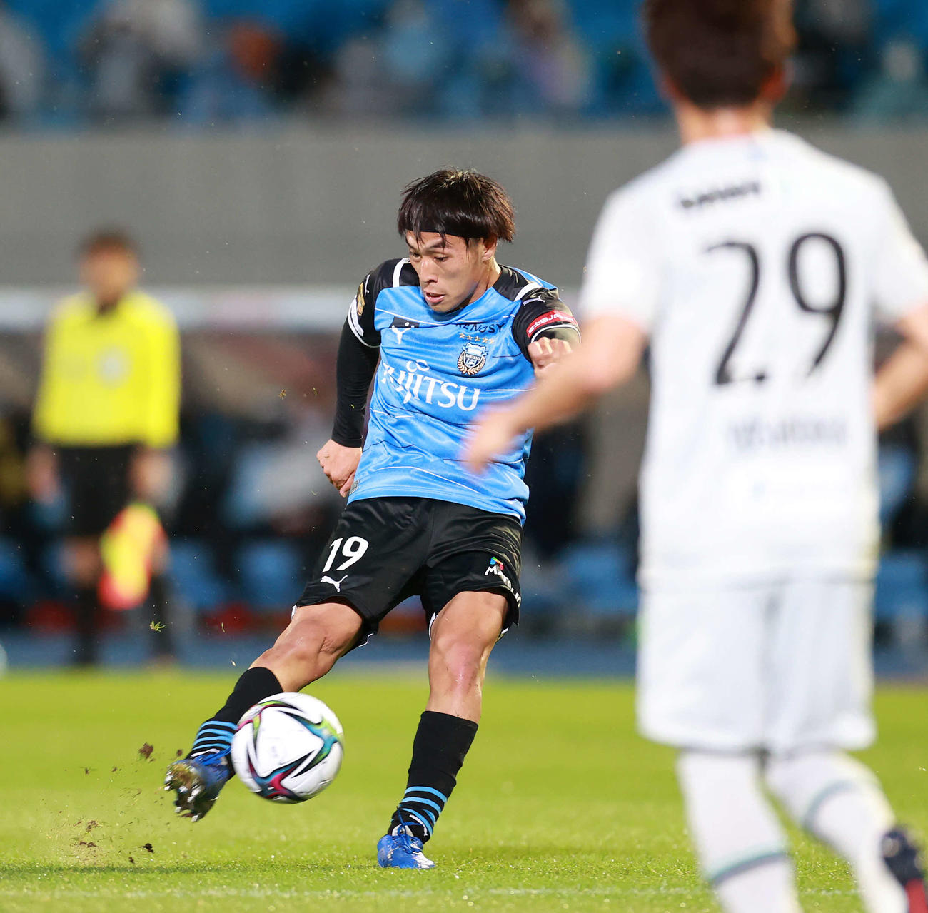 川崎F対福岡　前半、先制ゴールを決める川崎F・FW遠野（撮影・江口和貴）