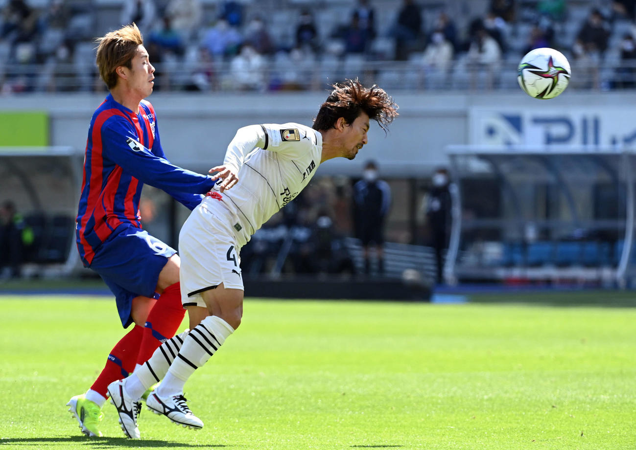 4月11日のFC東京戦、ヘディングで先制ゴールを決める川崎F・FW家長