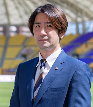 仙台の平瀬智行クラブコーディネーター（ベガルタ仙台提供）