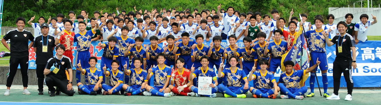 優勝した開志学園JSC