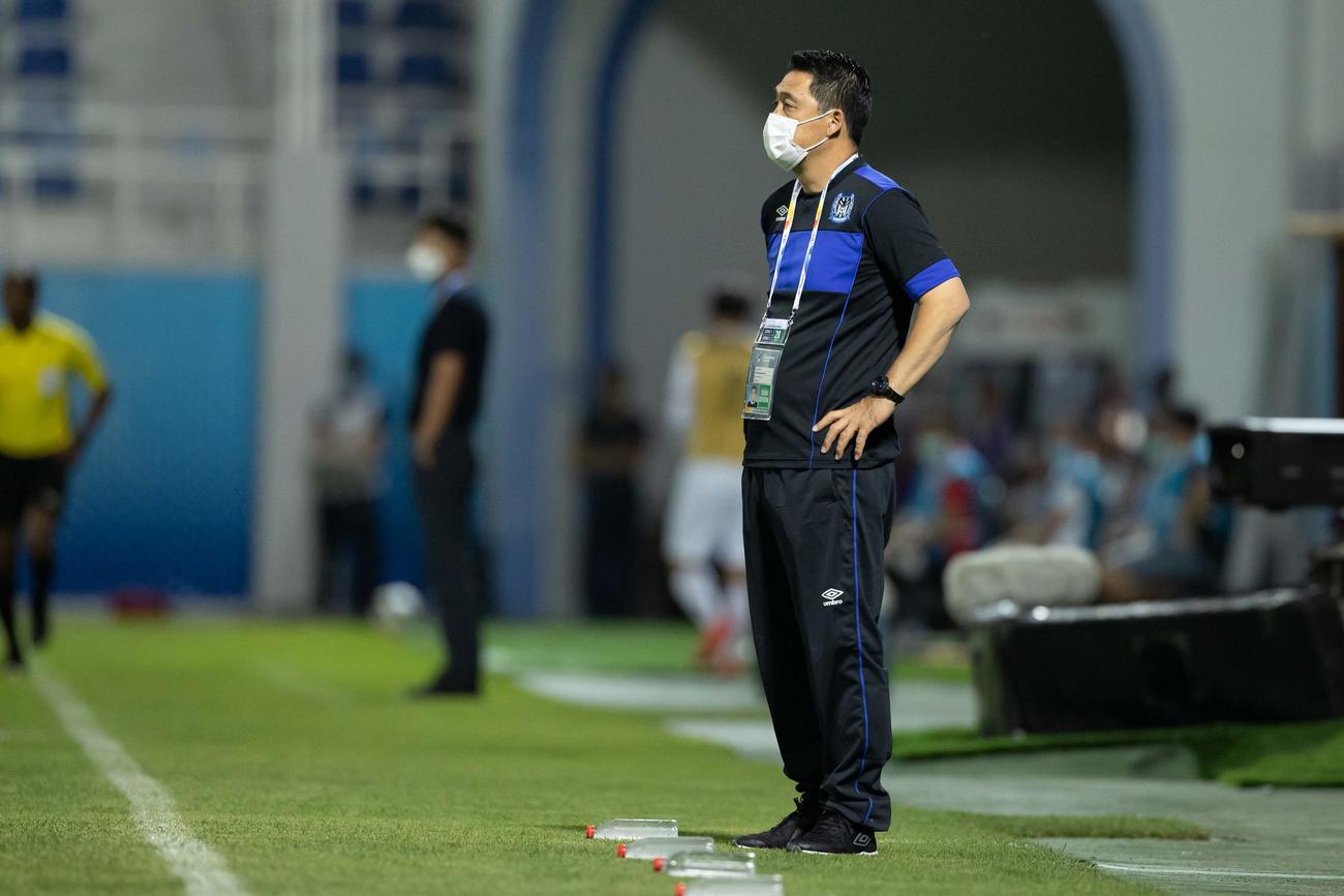 ACL全北戦で指揮を執るG大阪松波監督（Ｃ）GAMBA OSAKA