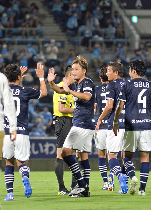 磐田mf遠藤保仁が直接fkゴール カズに次ぐ歴代2位の年長得点記録 j2写真ニュース 日刊スポーツ 磐田mf遠藤保仁が直接fkゴール カズに次ぐ歴代2位の年長得点記録 j2写真ニュース 日刊スポーツ