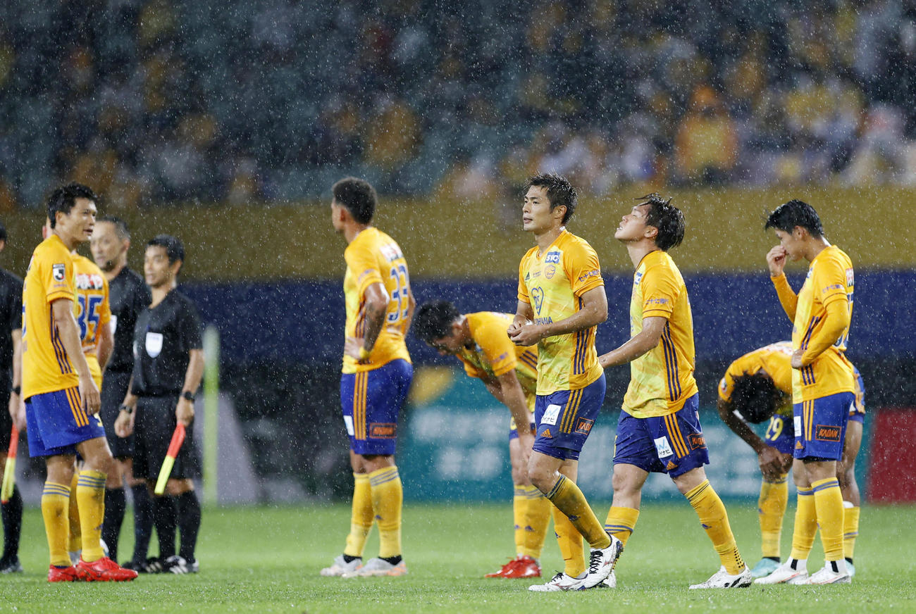 横浜FCと引き分けた仙台イレブン（共同）