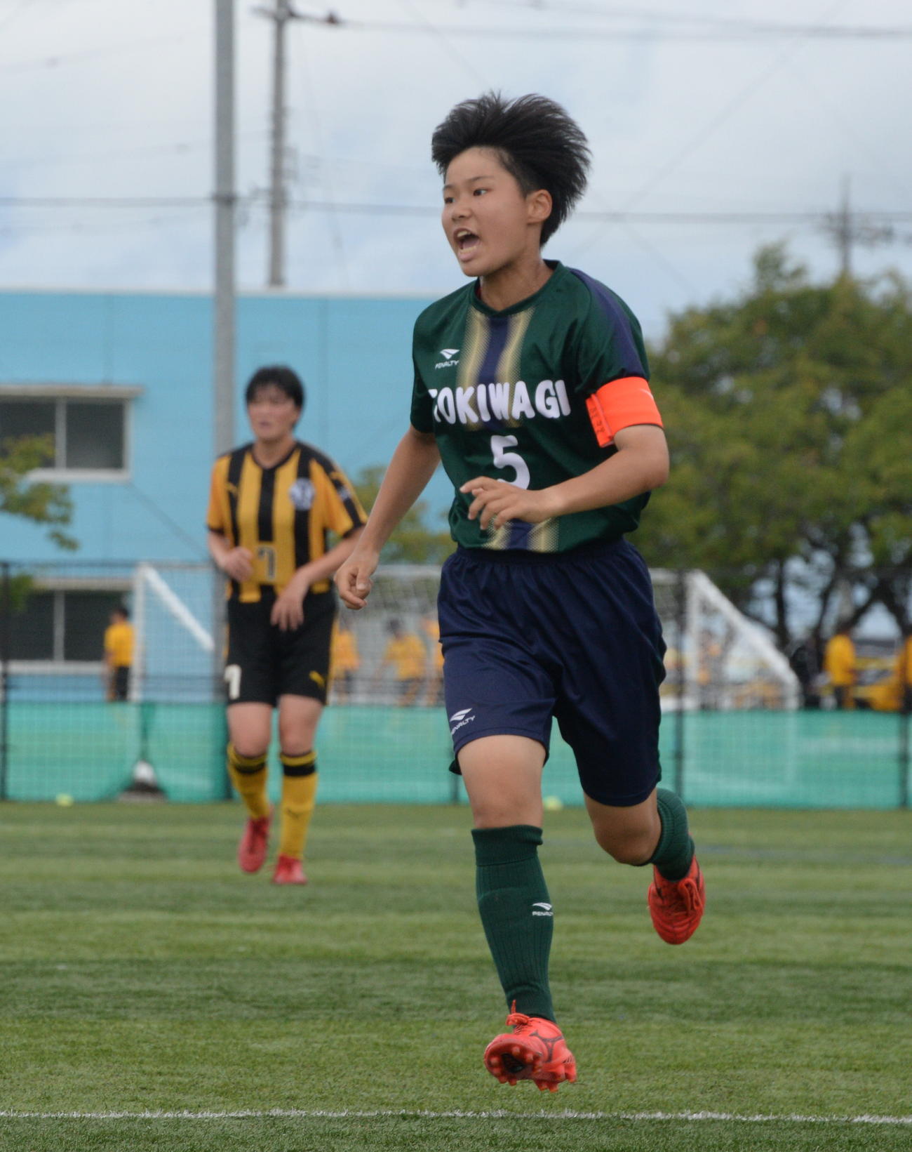 チームに声をかける常磐木学園・前田（撮影・濱本神威）