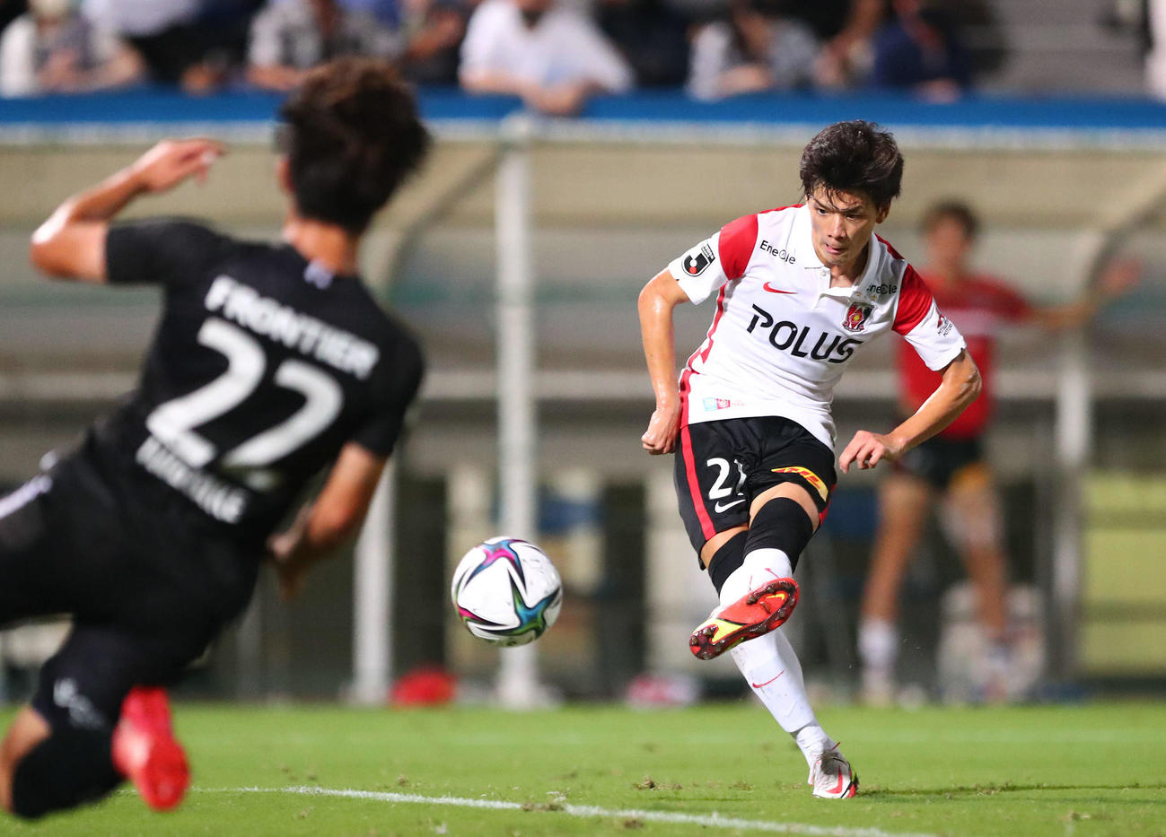 横浜FC対浦和　後半、ゴールを決める浦和大久保（撮影・河田真司）
