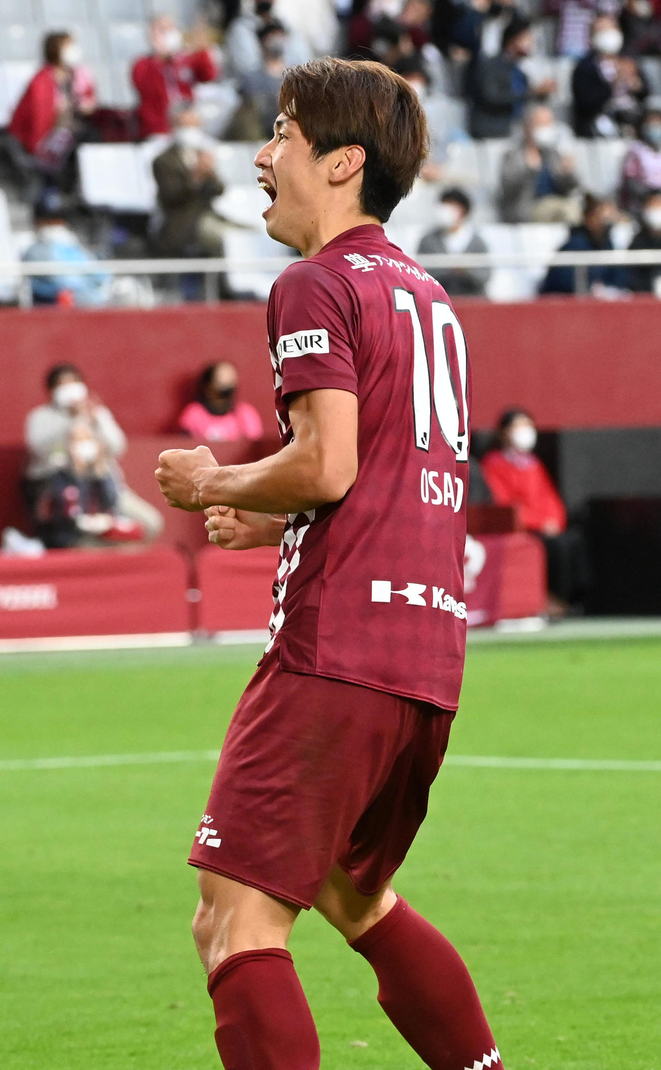 神戸対徳島　後半、決勝点となるゴールを決め喜ぶ神戸大迫（撮影・前岡正明）