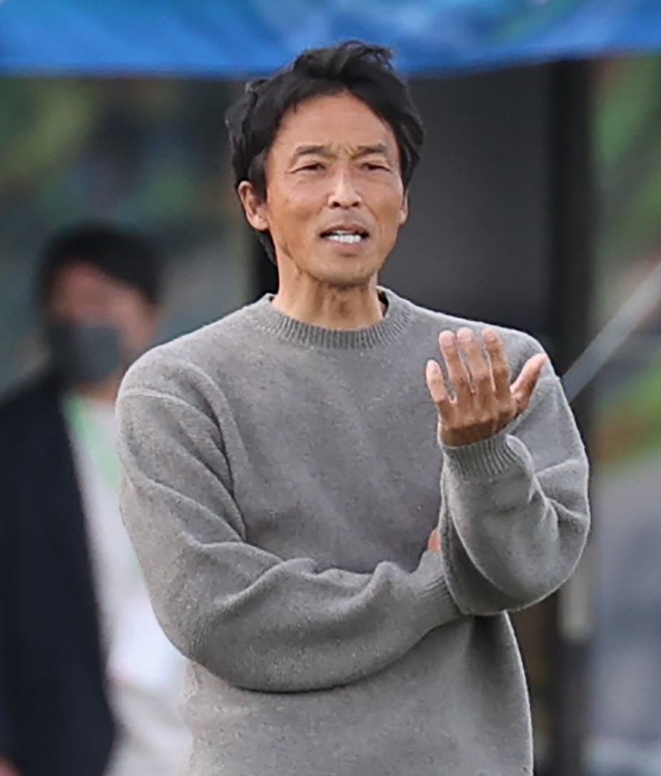 湘南山口智監督（2021年11月7日）