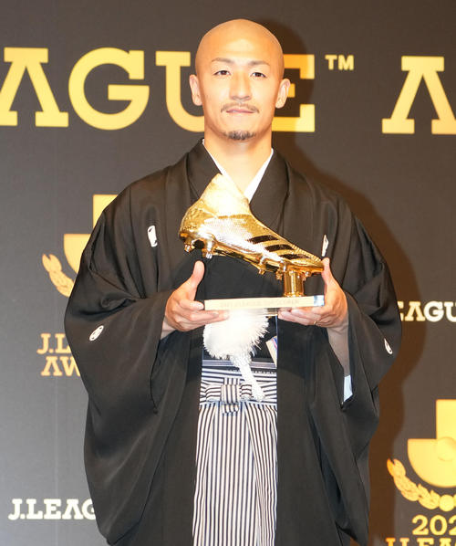 得点王に輝いた横浜前田（撮影・鈴木みどり）