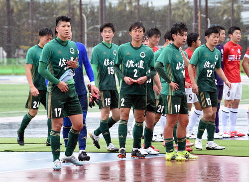 仙台大 藤田チーム鼓舞も競り負け 荒天で攻撃サッカー展開できず サッカー 日刊スポーツ