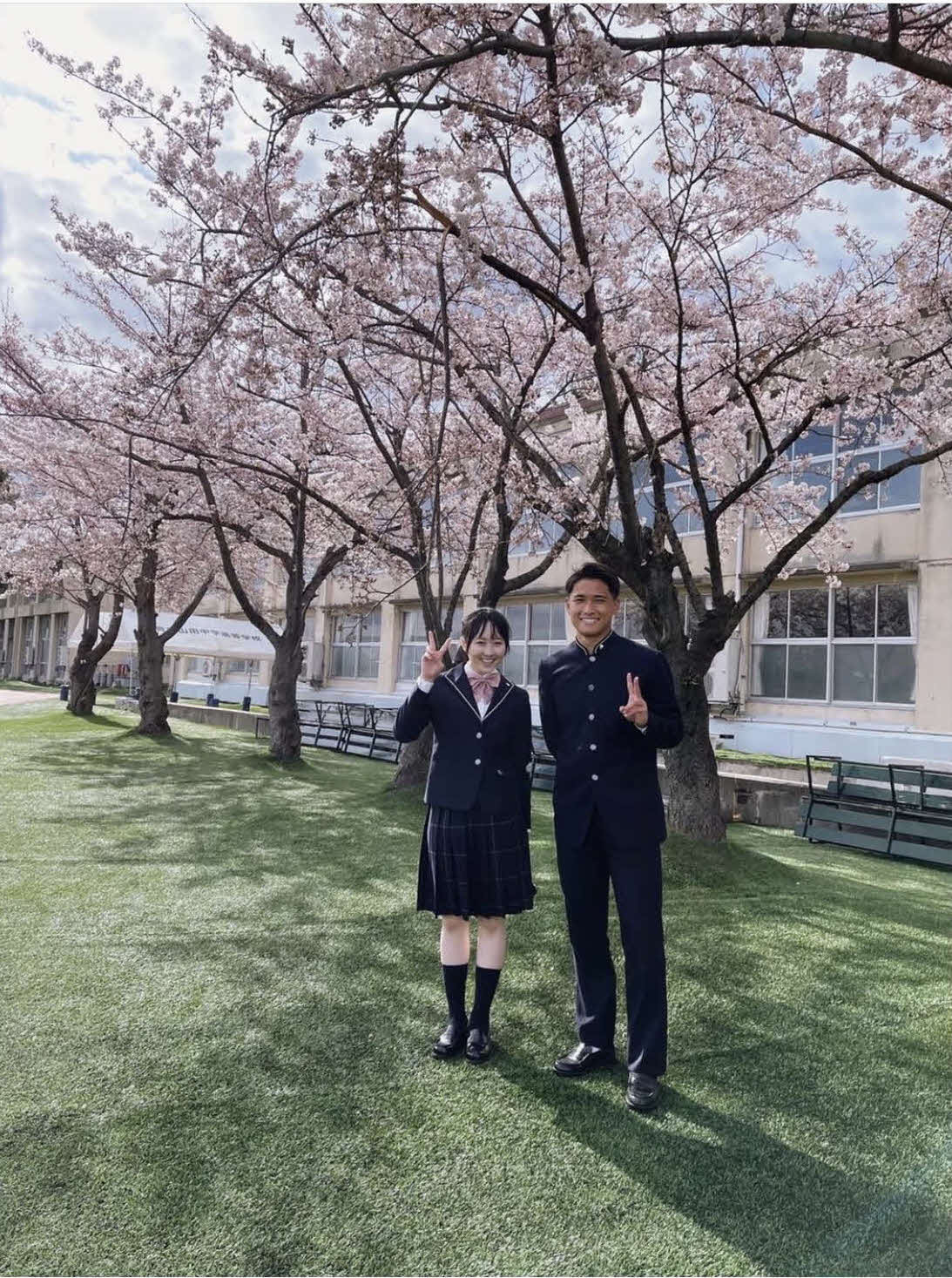 インスタグラムで公開した、松木とのツーショット（本田望結インスタグラムより）
