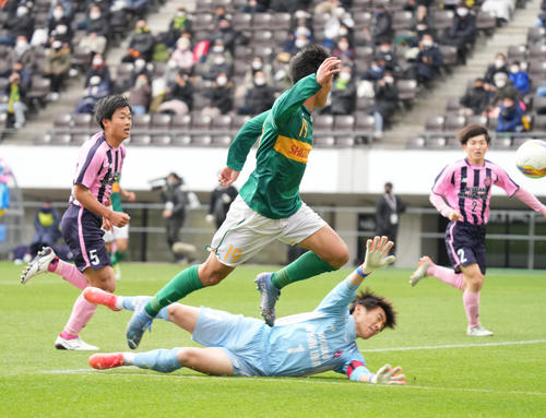 高校サッカー 静岡学園 攻撃爆発最多８ゴール いい形で点取れた ８強 サッカー写真ニュース 日刊スポーツ
