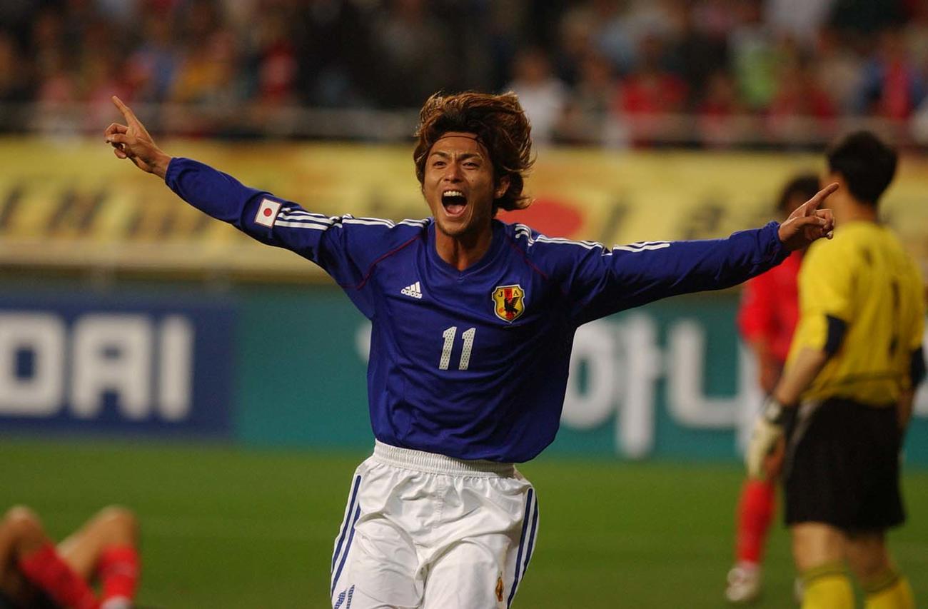 2003年4月、韓国戦で決勝ゴールを挙げ雄たけびを挙げながら喜ぶ永井