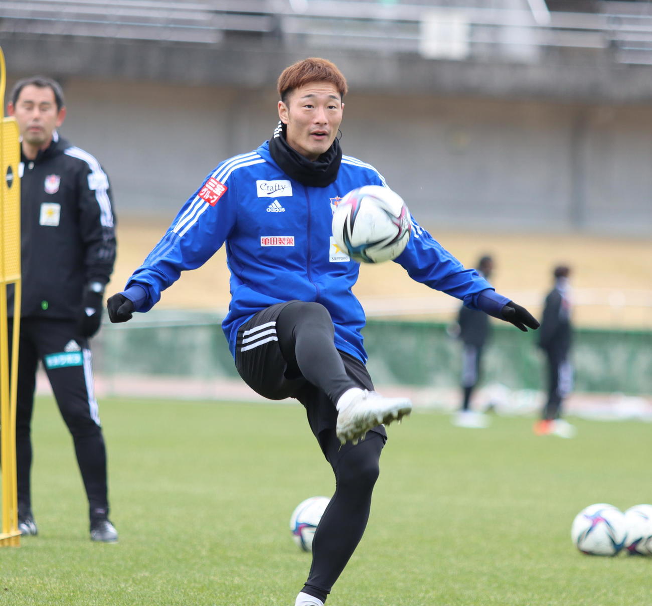 練習に参加する田上（アルビレックス新潟提供）