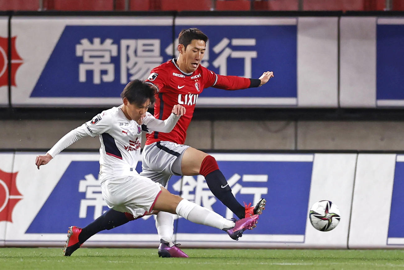 鹿島－C大阪　前半、先制ゴールを決めるC大阪FW北野颯太（共同）