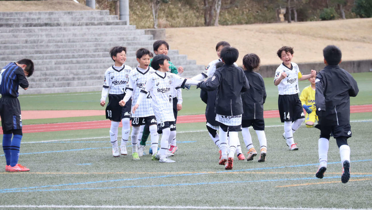 PK戦を制して連覇。歓喜にわくヴィッセル神戸U－12