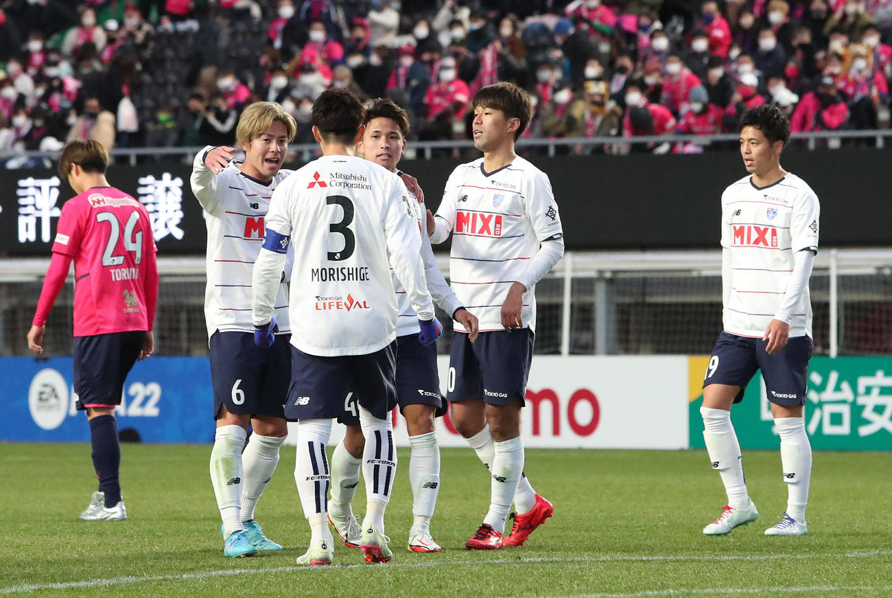 C大阪対FC東京　C大阪に勝利して喜ぶFC東京イレブン　（撮影・白石智彦）