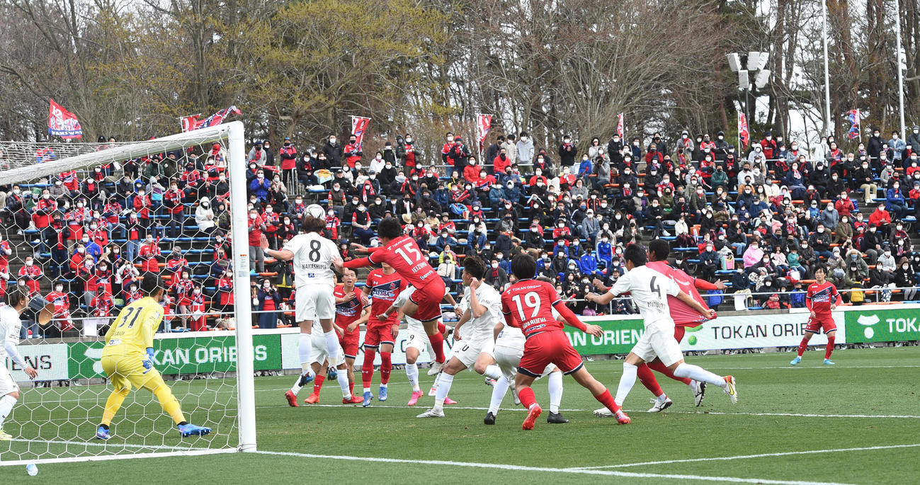 いわき対相模原　J3に昇格しホームで試合を開催するいわきイレブン（撮影・柴田隆二）