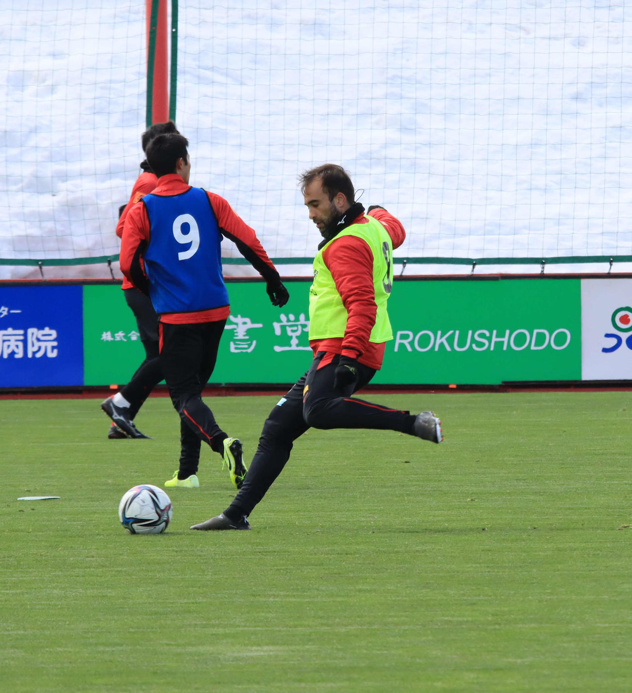 浦和戦前日練習に参加する札幌シャビエル（撮影・保坂果那）