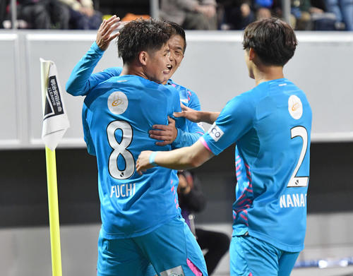 鳥栖 Fw本田風智が今季初得点 貪欲に 小柄ながらもフィジカル負けず完璧ヘディング弾 ｊ１写真ニュース 日刊スポーツ