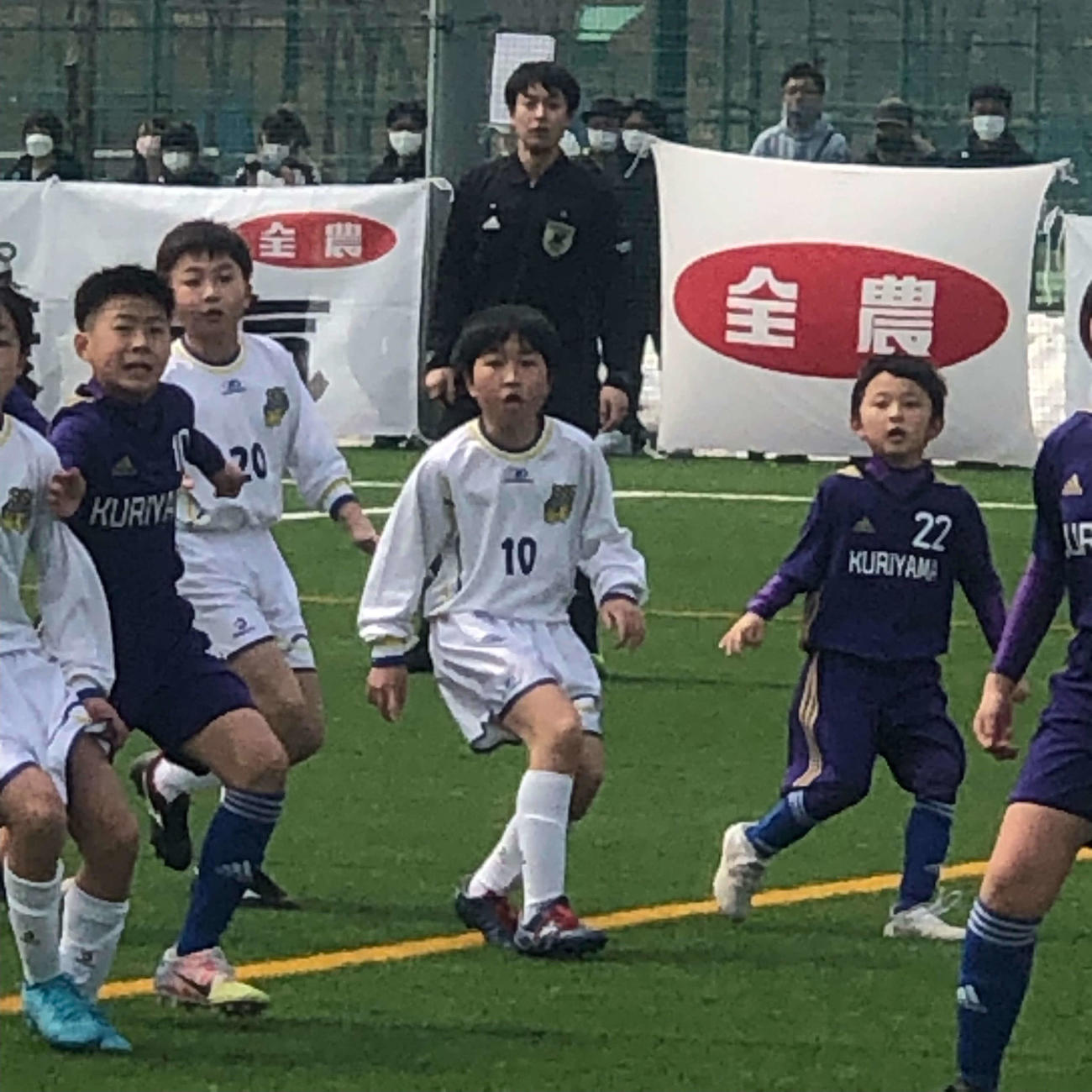 先制のゴールを決めた、SSS札幌サッカースクール藤野琉加（中央・10番）