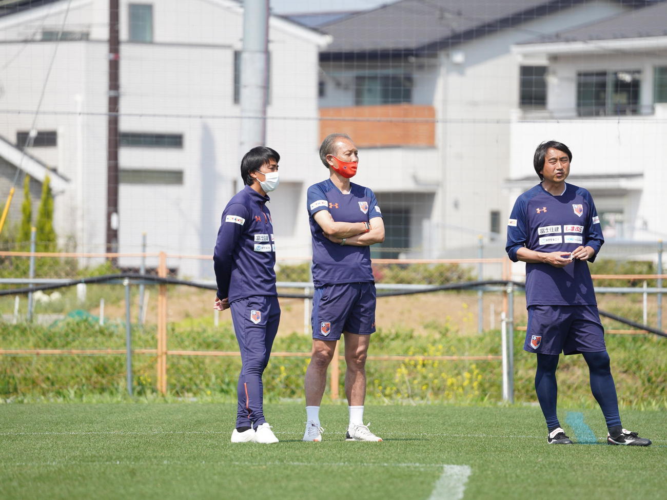 大宮アルディージャのフットボール本部長に就任した原博実氏（真ん中）（C)1998 N.O.ARDIJA