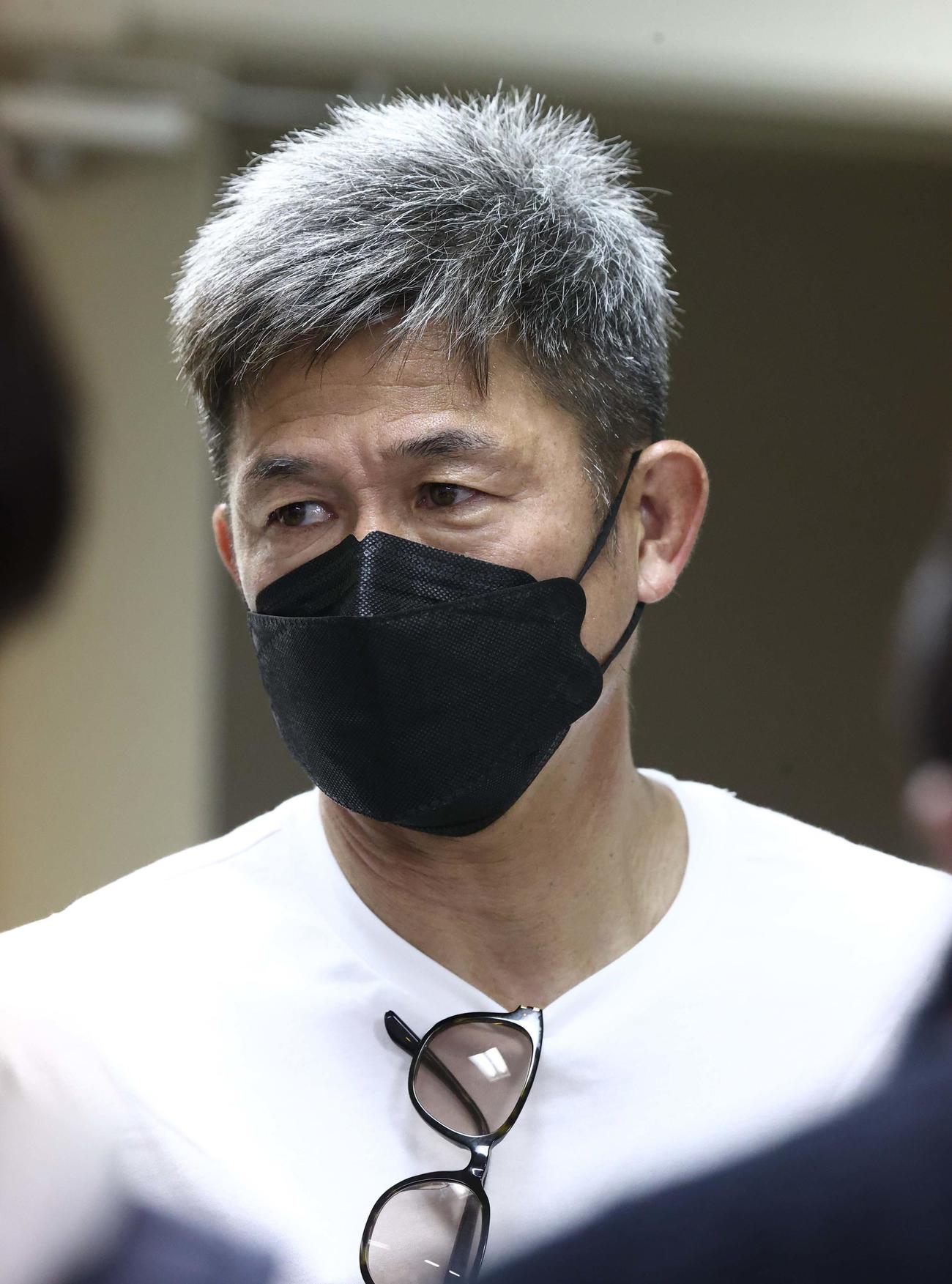 鈴鹿対四日市大　試合後、取材に応じる鈴鹿カズ（撮影・上田博志）
