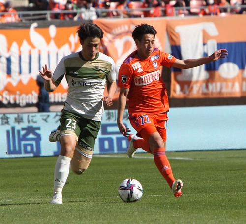 新潟】ホーム7連勝で今季初奪首 矢村健「しびれた」3－0楽勝ムード