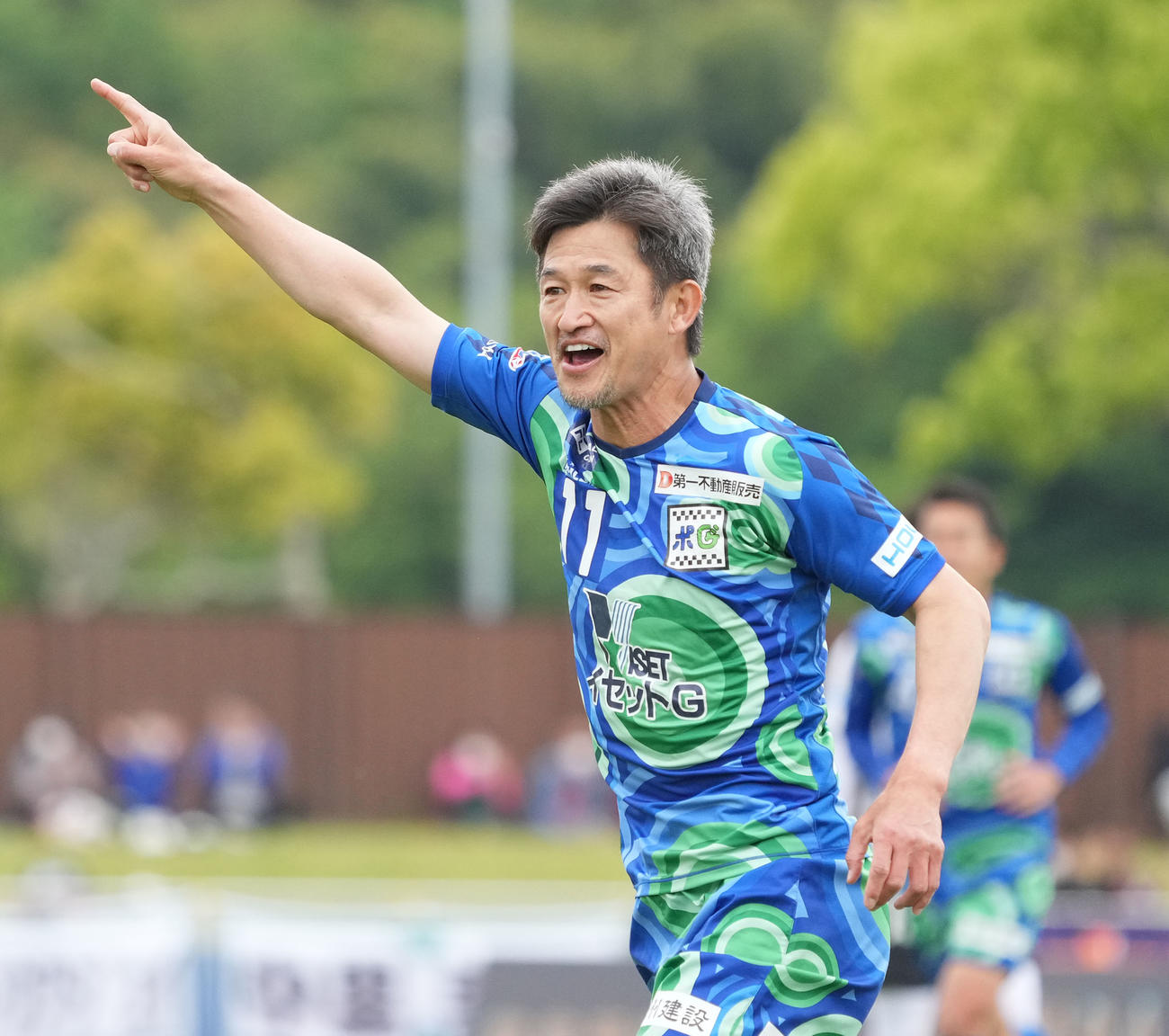 鈴鹿対HondaFC　前半、橋本の先制ゴールに喜ぶ鈴鹿カズ（撮影・森本幸一）