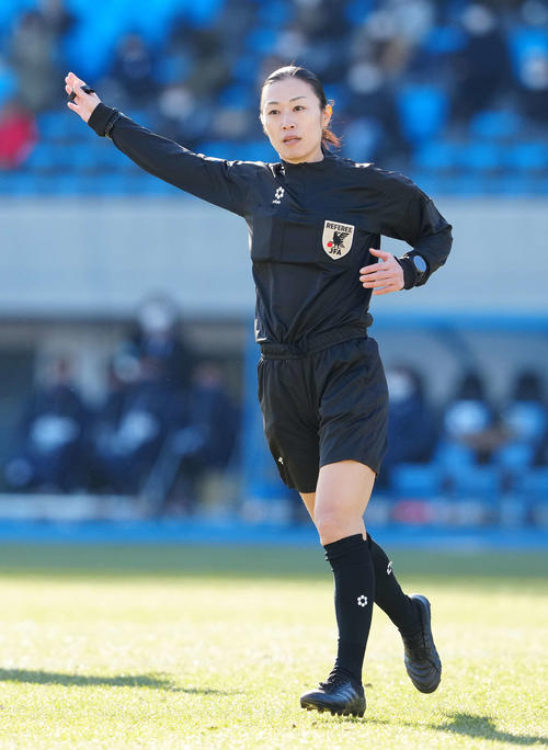 カタールｗ杯審判員候補に山下良美さん 女性が選ばれるのは初 36人の主審候補の１人 サッカー 日刊スポーツ