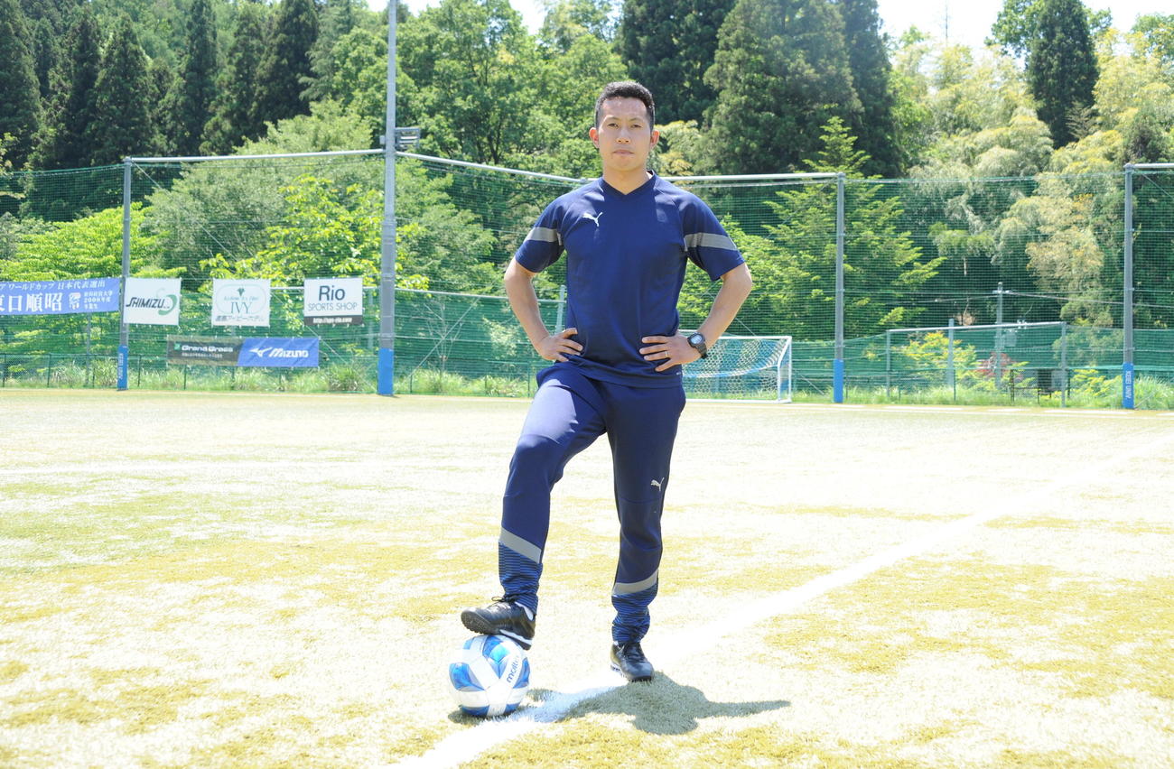 来春スタートする新潟経営大女子サッカー部監督に就任した稲葉氏