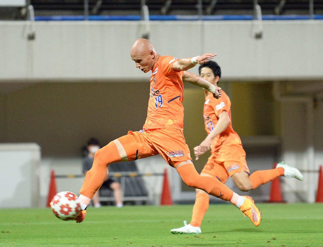 前半、追加点を決める清水ディサロ