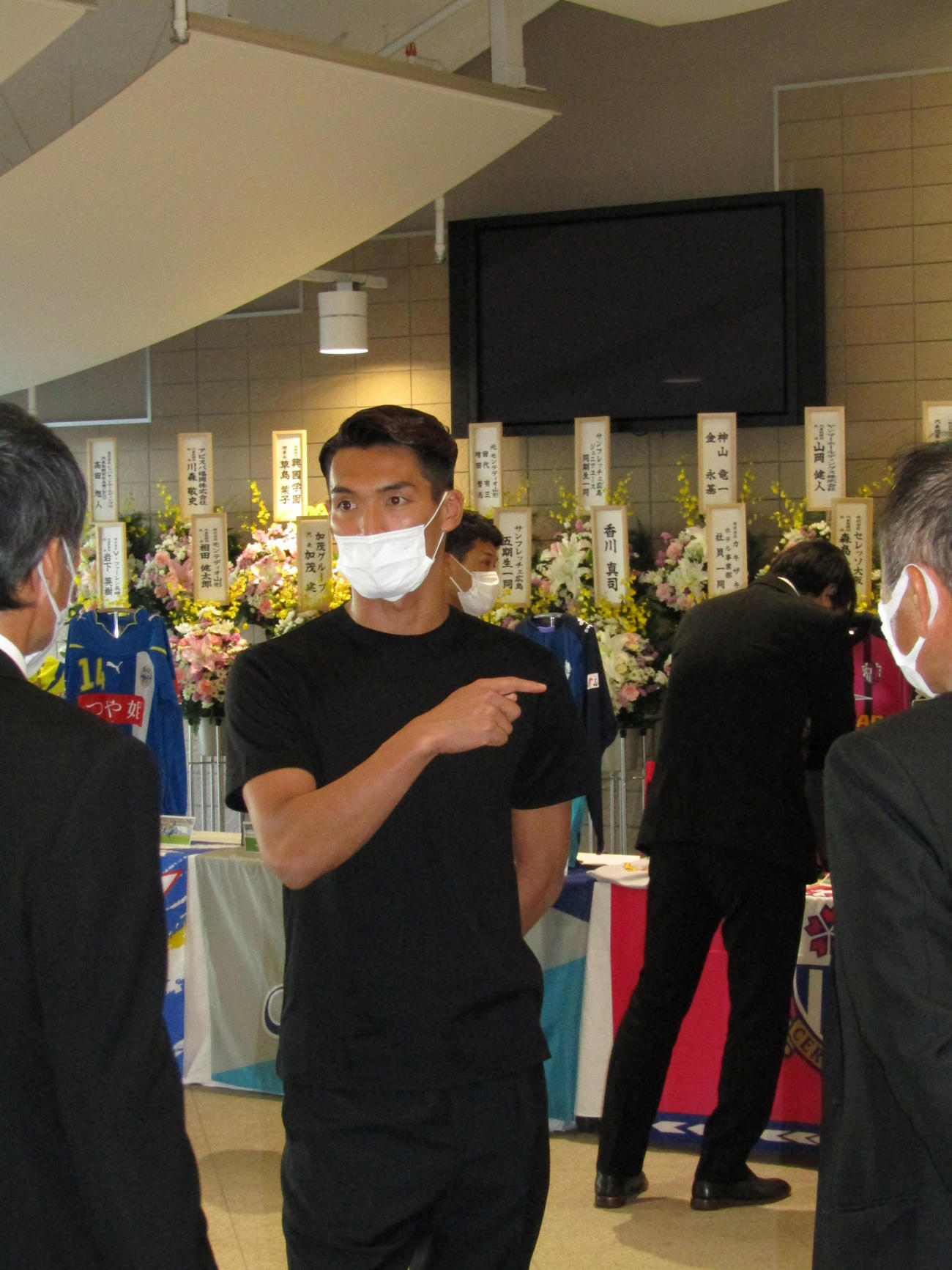 宮本卓也さん「お別れの会」に参加した神戸槙野